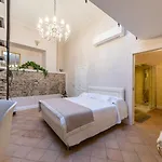 Boutique - & 4* Crotone