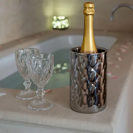 Boutique - & 4* Crotone