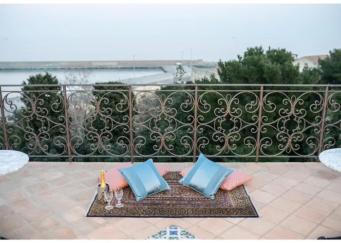 Bed & Breakfast Boutique - & 4*