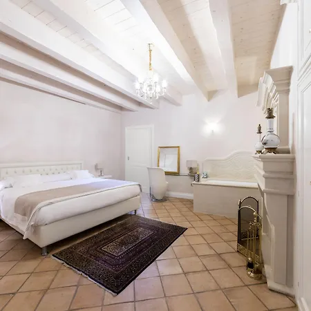 Bed & Breakfast Boutique - &