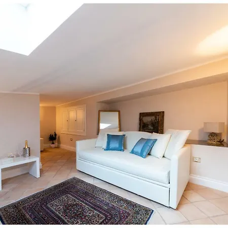 Bed & Breakfast Boutique - & 4*