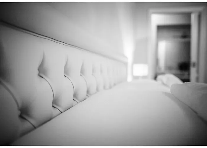 Boutique - & Couette-café Crotone